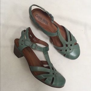 New balance/ Cobb hill leather sandals. In original box.